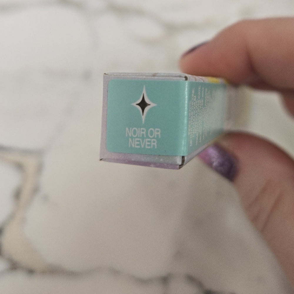 Half Magic NOIR OR NEVER Sparklestik Eye Crayon - Picture 3 of 7